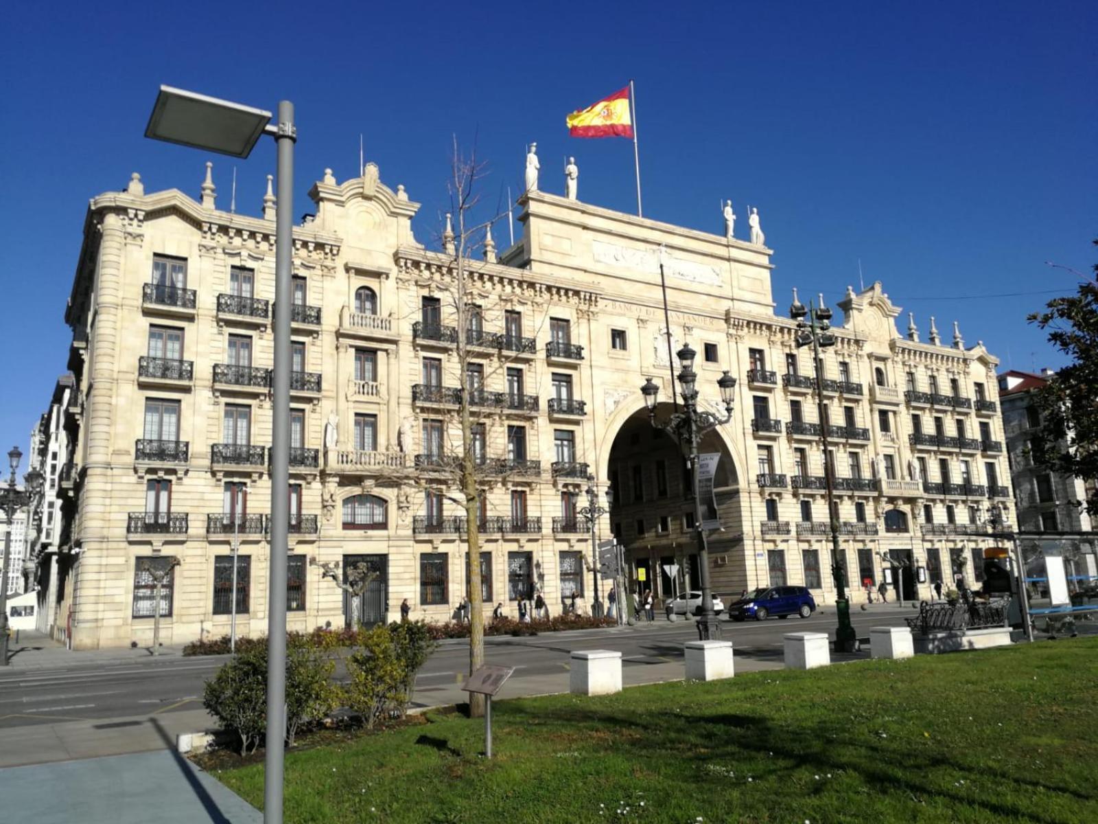 Hospedaje Menendez Pelayo ซานตานเดร์ ภายนอก รูปภาพ